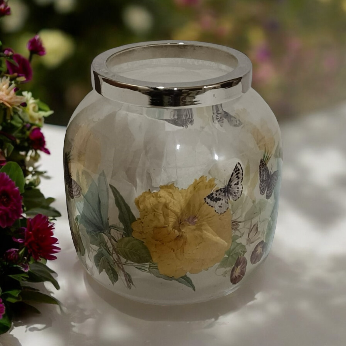 13cm Round Glass Flower Vase