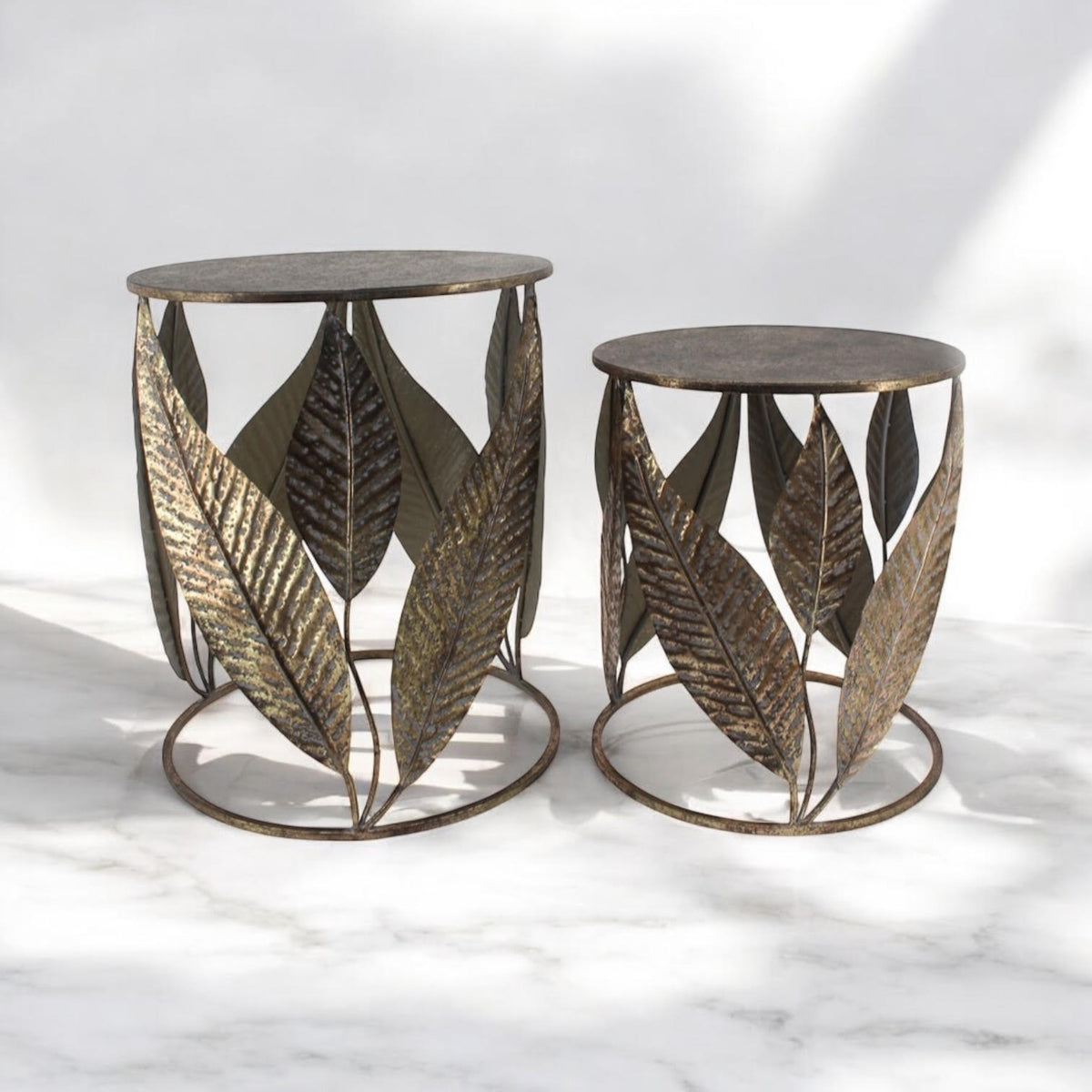 AcaciaHome Art Deco Gold Leaf Nest of Tables – Elegant Round Metal Side Tables, Hand-Finished Floral Design
