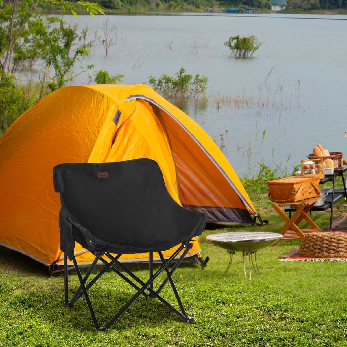 Outsunny Folding Camping Chair with Carry Bag & Side Mesh Pocket – Portable Outdoor Seat, 110kg Capacity, Black