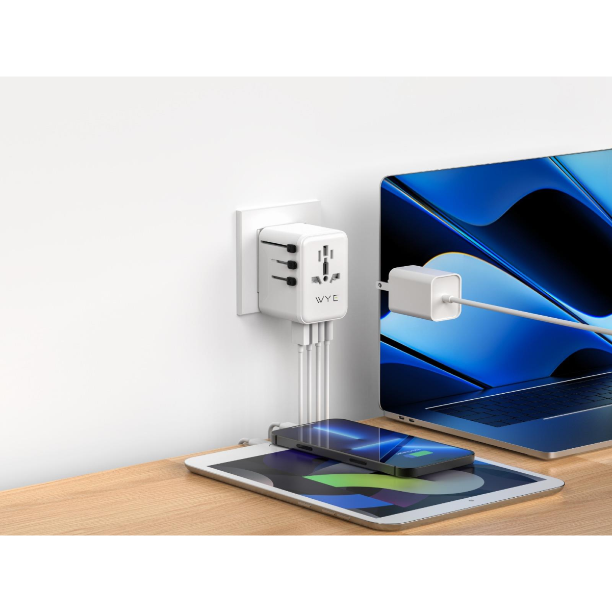 Wyeflux Universal Travel Adaptor 25W with USB-C and USB-A Ports – Worldwide Fast Charging, White