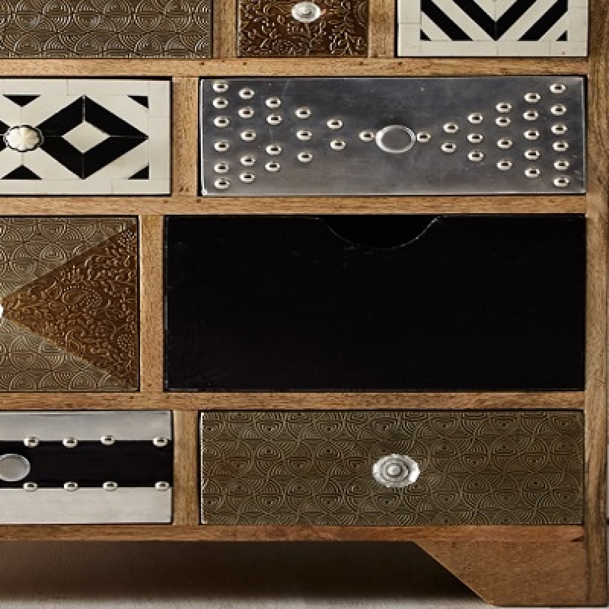 Indian Hub Sorio Hand-Crafted 14 Drawer Chest – Artisan Design Bedroom & Hallway Storage