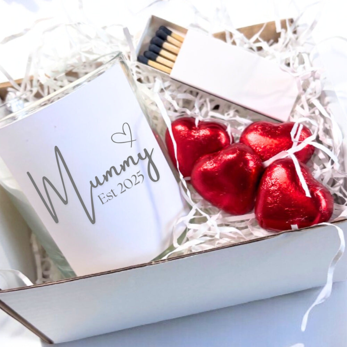Aye Do Gifts Mummy Est. 2025 Scented Candle Gift Set with Chocolate Hearts & Matches – New Mum Keepsake