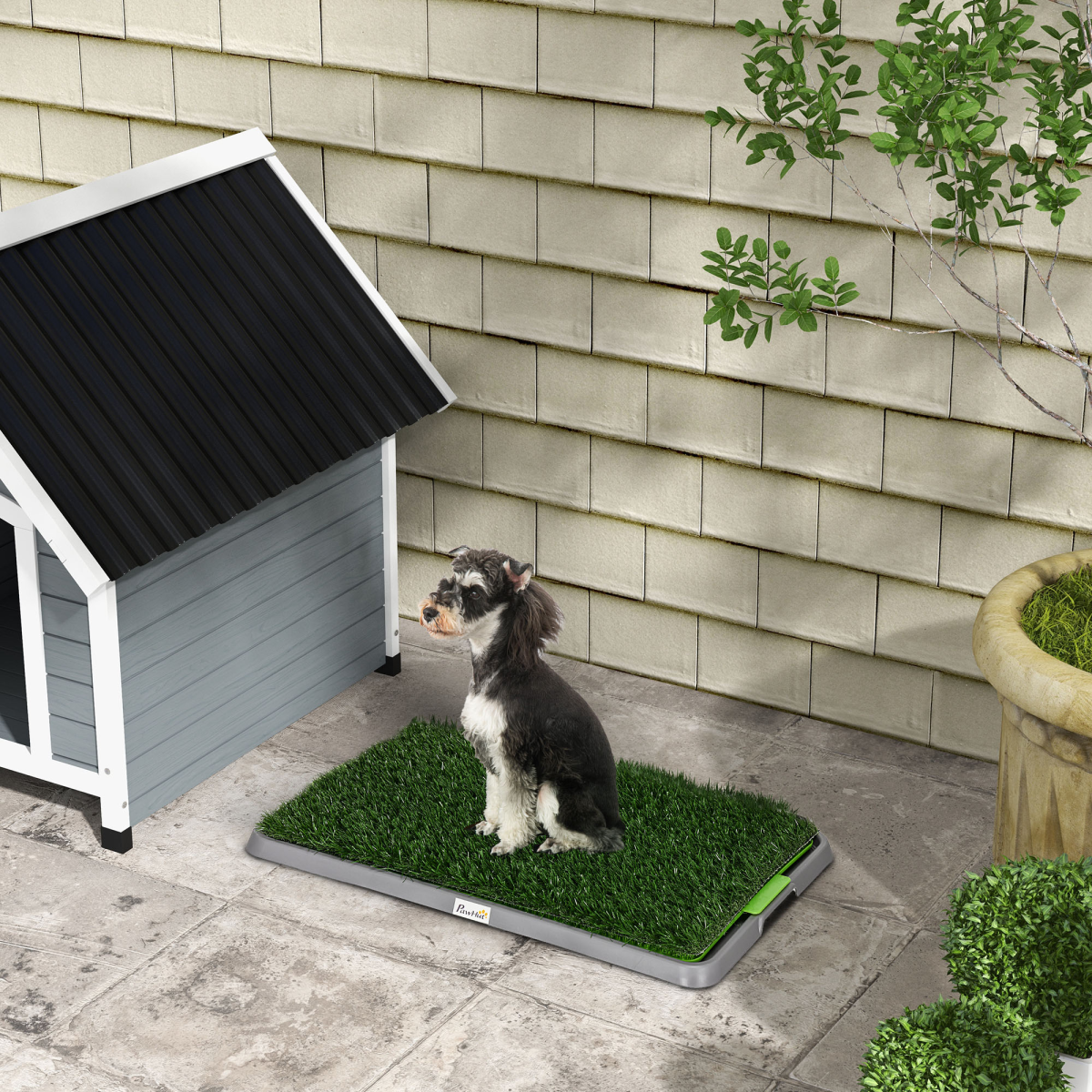 PawHut Dog Toilet with 2 Artificial Grass Pads – Indoor and Outdoor Potty Training Tray, 67 x 41cm, Green