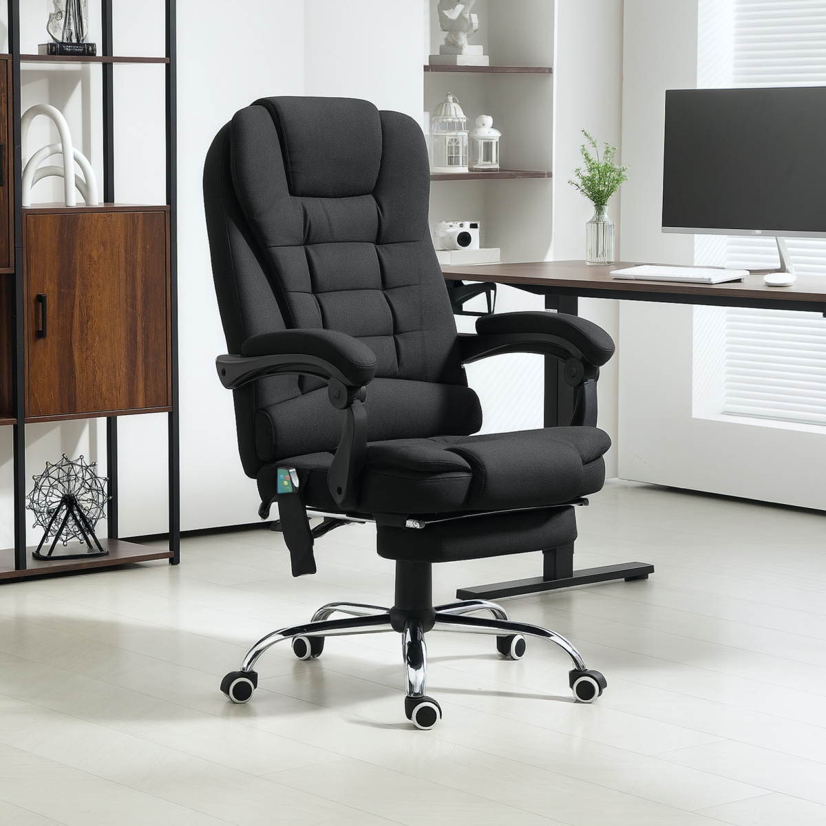 Vinsetto Heated Massage Office Chair with 6-Point Vibration, 135° Recline & Footrest – Black Linen-Feel