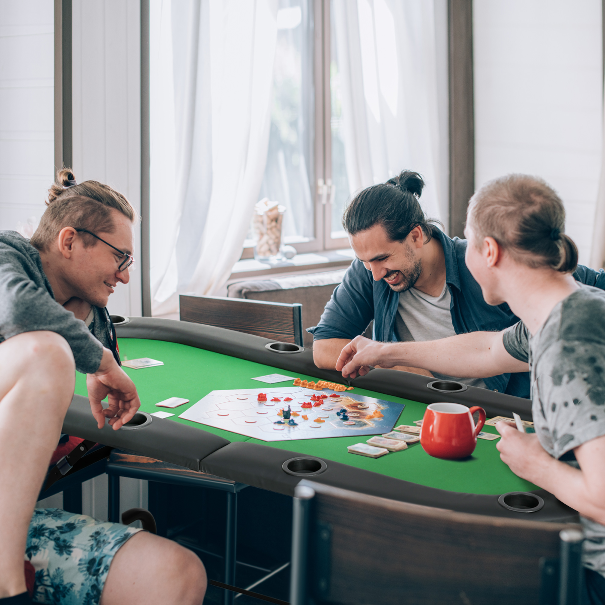 HOMCOM Foldable Poker Table for 8 Players with Game Trays & Drink Holders – Casino Games, Home and Pub