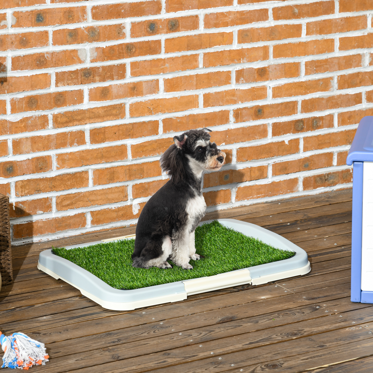 PawHut Indoor Dog Toilet with Artificial Grass, Grid Panel & Tray – Portable Puppy Potty, 63 x 48.5cm