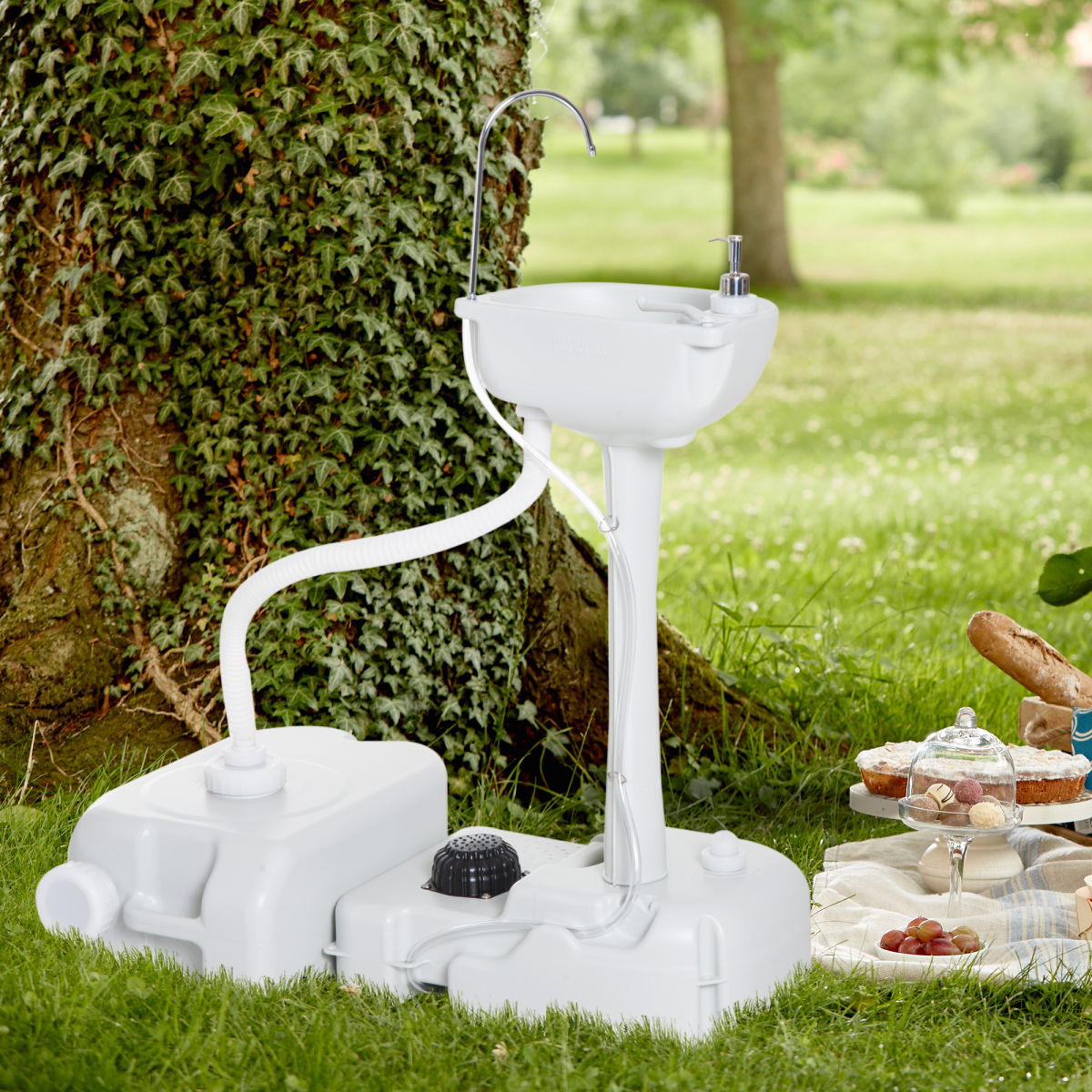 Outsunny Portable Hand Wash Sink with Foot Pump, Soap Dispenser & Towel Holder – Camping Water Tank, 24L Recovery Tank