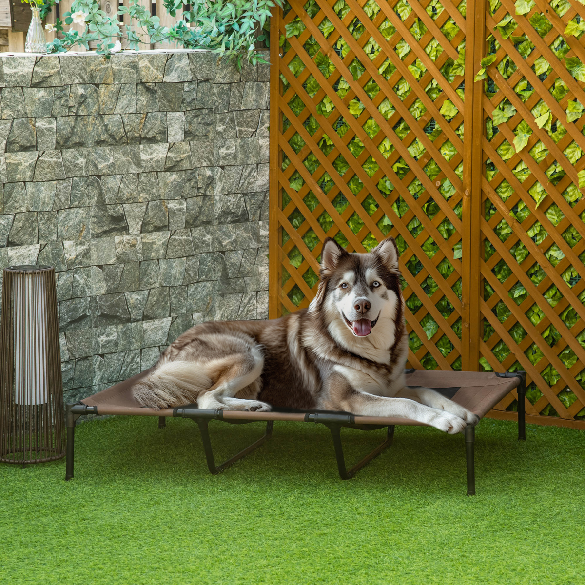 Pawhut Elevated Dog Bed with Breathable Oxford Fabric & Storage Bag – Portable Raised Pet Cot, Brown