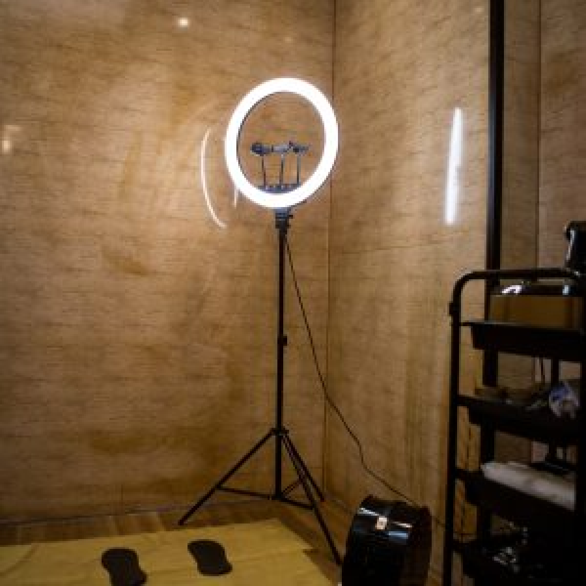 Eclipse Ring Light with Adjustable Tripod Stand and Three Phone Holders – Filming and Content Creation