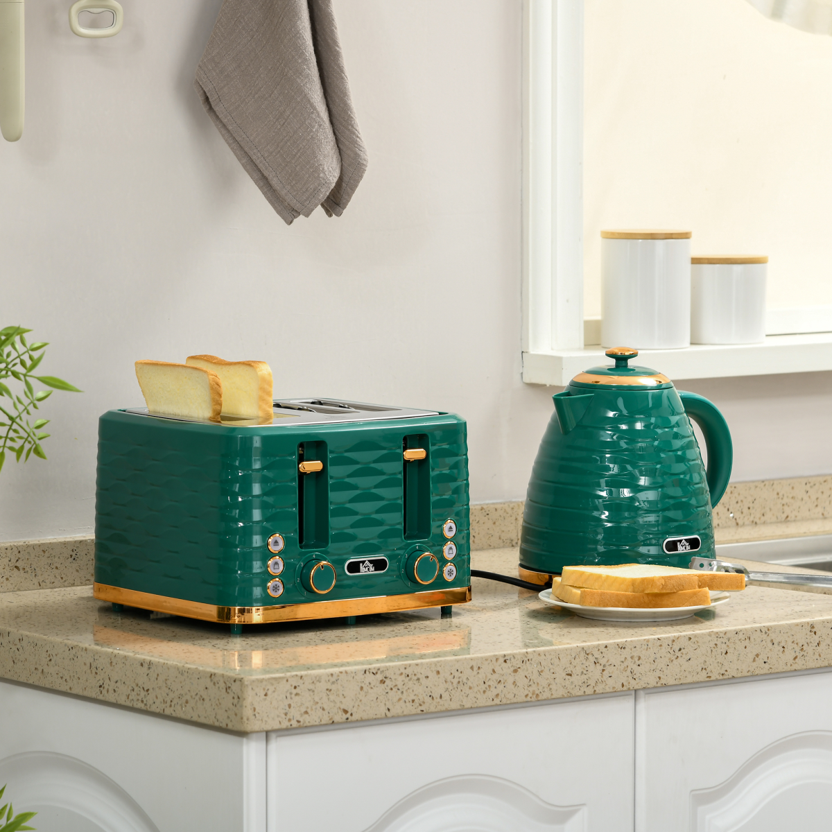 HOMCOM Pebbled 1.7L Rapid Boil Kettle & 4-Slice Toaster Set – Matching Breakfast Duo, Green