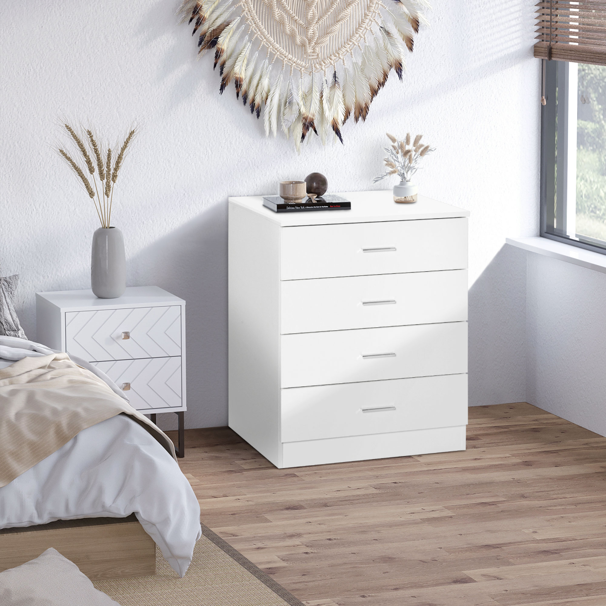 HOMCOM 4-Drawer Vertical Chest of Drawers with Metal Rails & Anti-Tip Kit – Bedroom Clothes Storage