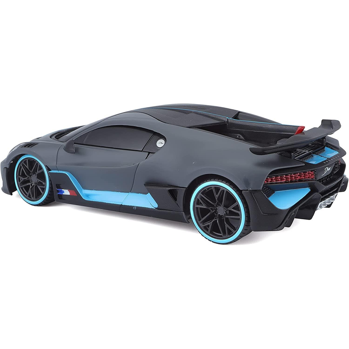 Maisto Bugatti Divo 1/24 Scale Radio Controlled Car with 2.4G & USB Charging – Metal RC Car, Model 82333
