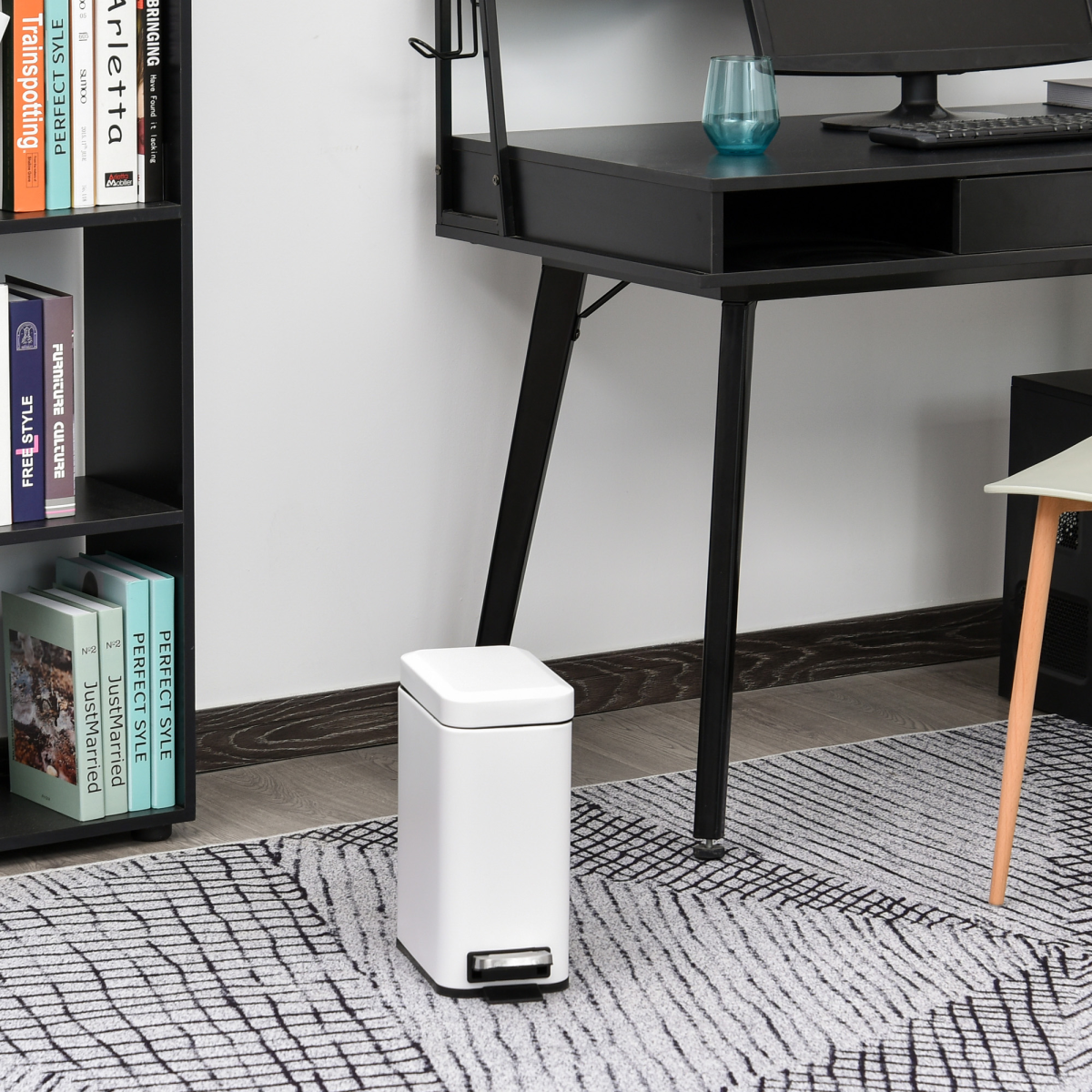HOMCOM 5L Rectangular Steel Pedal Bin with Soft-Close Lid & Removable Inner Bucket – Compact White Kitchen Bin