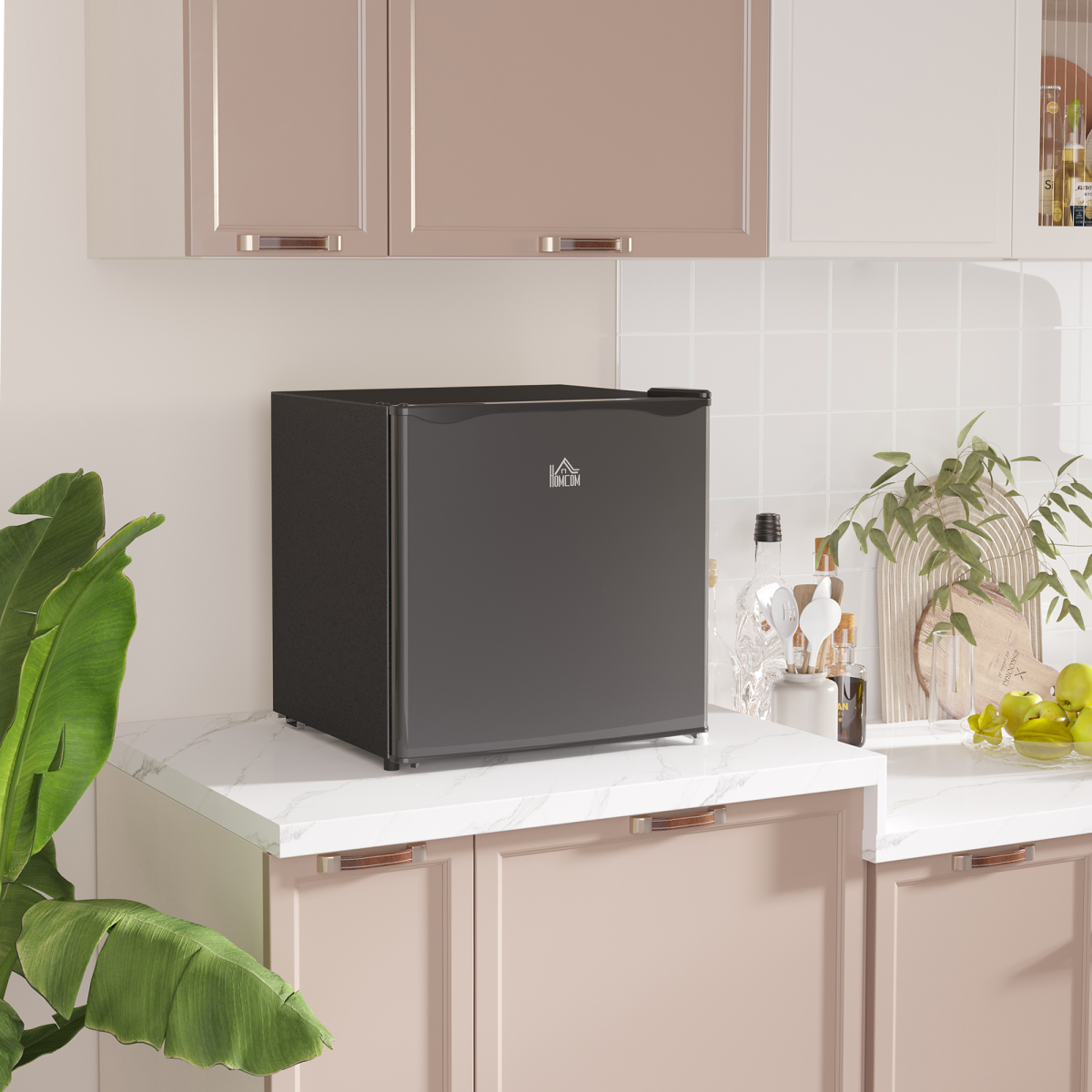 HOMCOM 46L Countertop Mini Fridge with Chiller Box – Compact Drinks Cooler for Bedrooms and Offices, Black