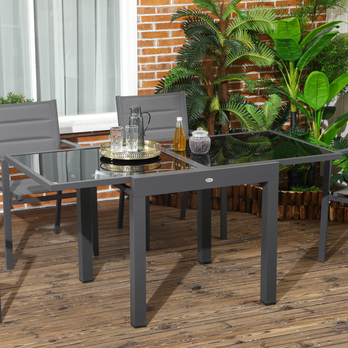 Outsunny Extendable Outdoor Dining Table with Aluminium Frame & Tempered Glass Top – Patio Table, Black