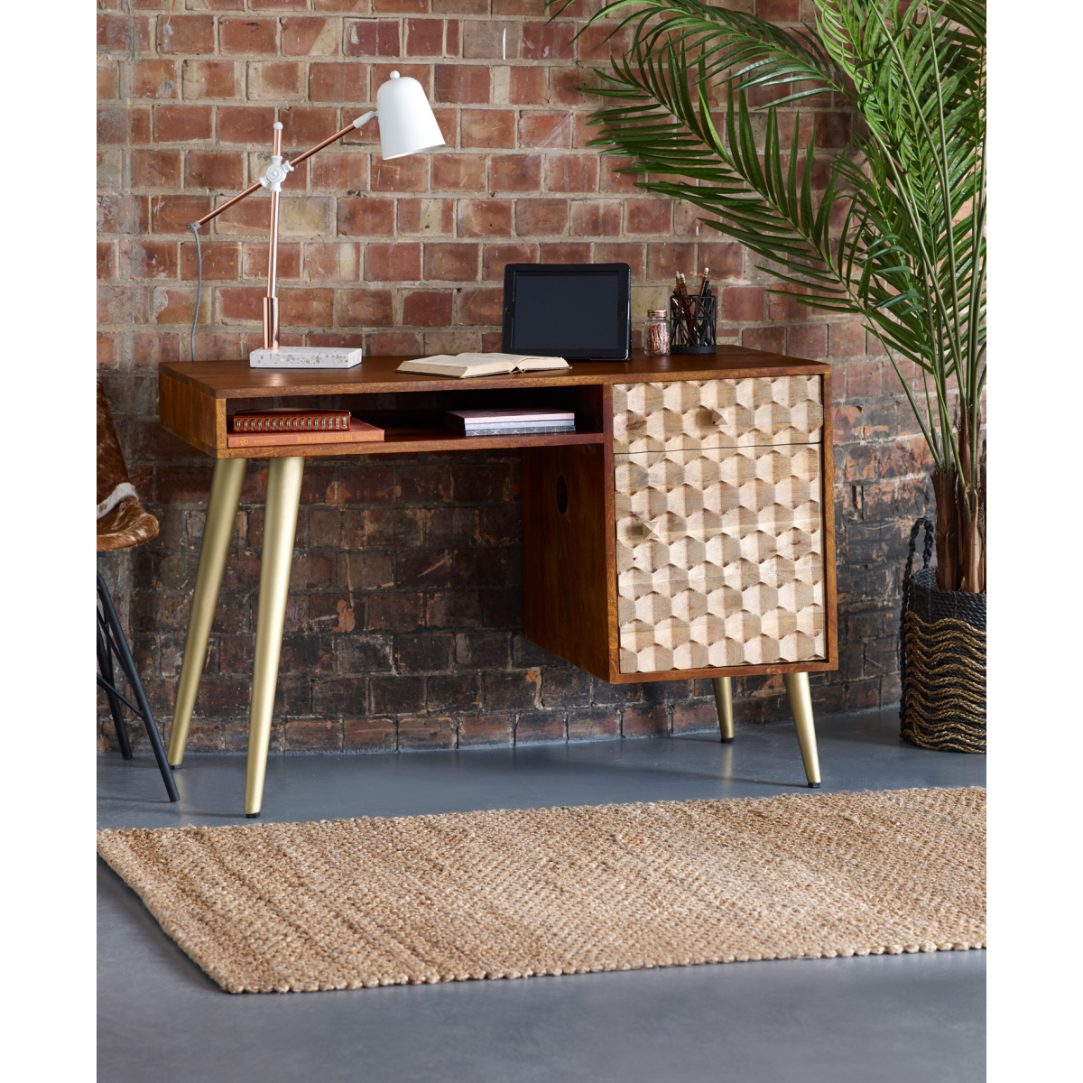 Edison Desk with Scandinavian-Inspired Legs – Minimalist Home Office Workstation