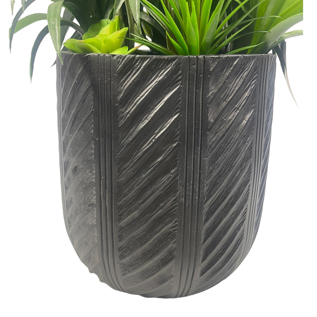 Artificial Yucca Display in Decorative Pot – Realistic Faux Plant for Home, Office & Commercial Spaces