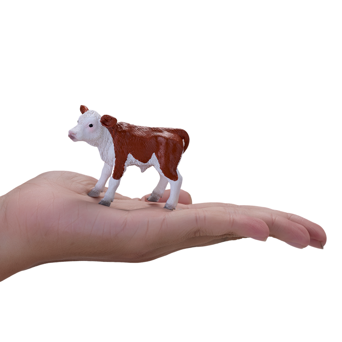 Mojo Hereford Calf Figurine – Hand-Painted Realistic Farm Animal Toy