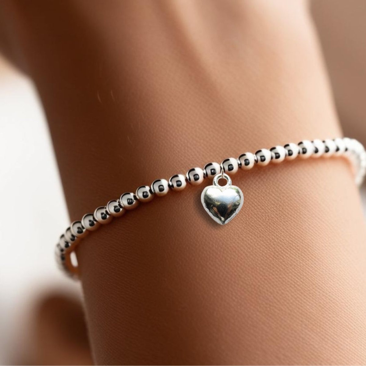 Aye Do Gifts Best Friend Mini Gift Hamper with Silver Heart Charm Bracelet, Chocolates & Dried Flowers