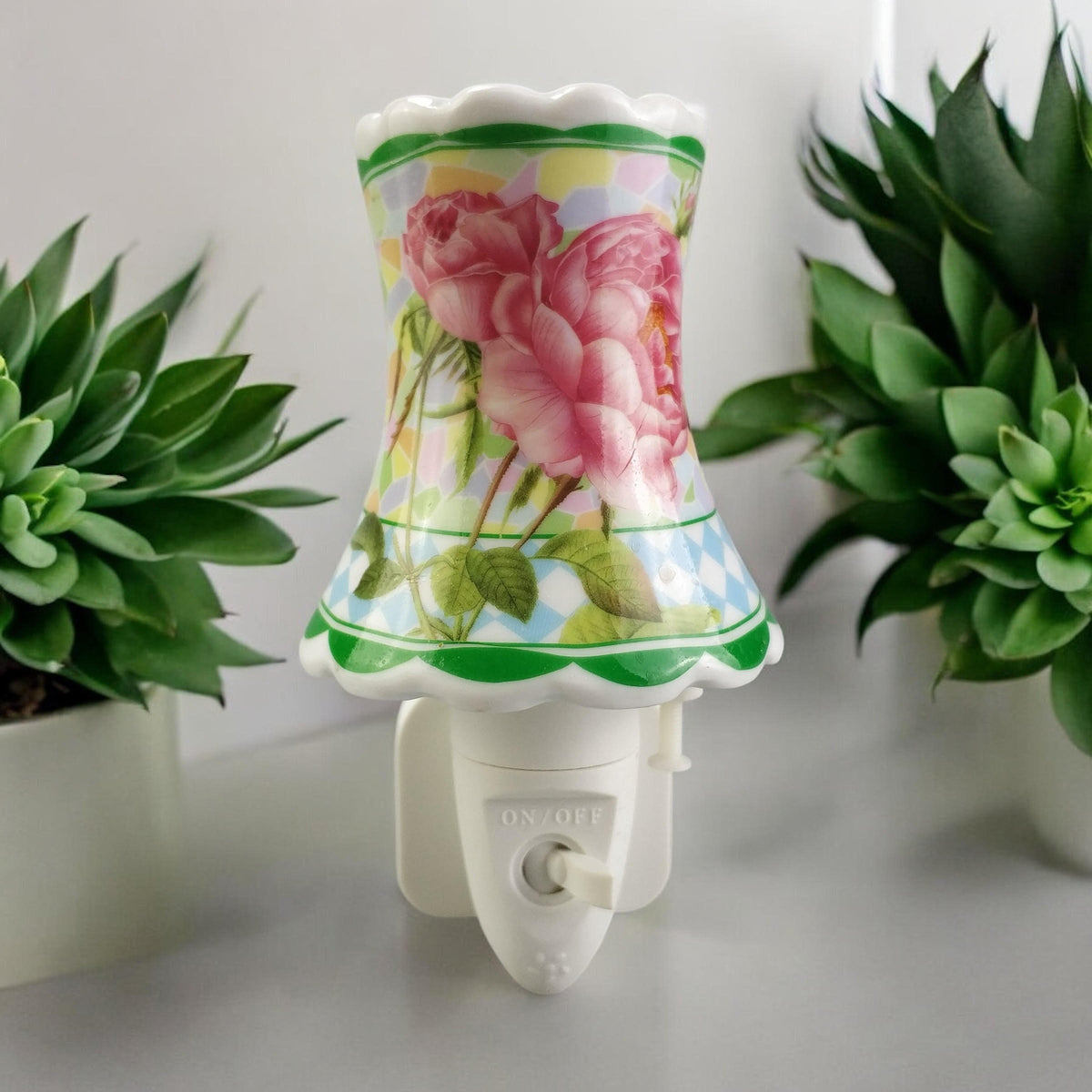 Plug-In LED Night Light with Floral Ceramic Body and On/Off Switch – Decorative Lighting for Bedrooms and Hallways