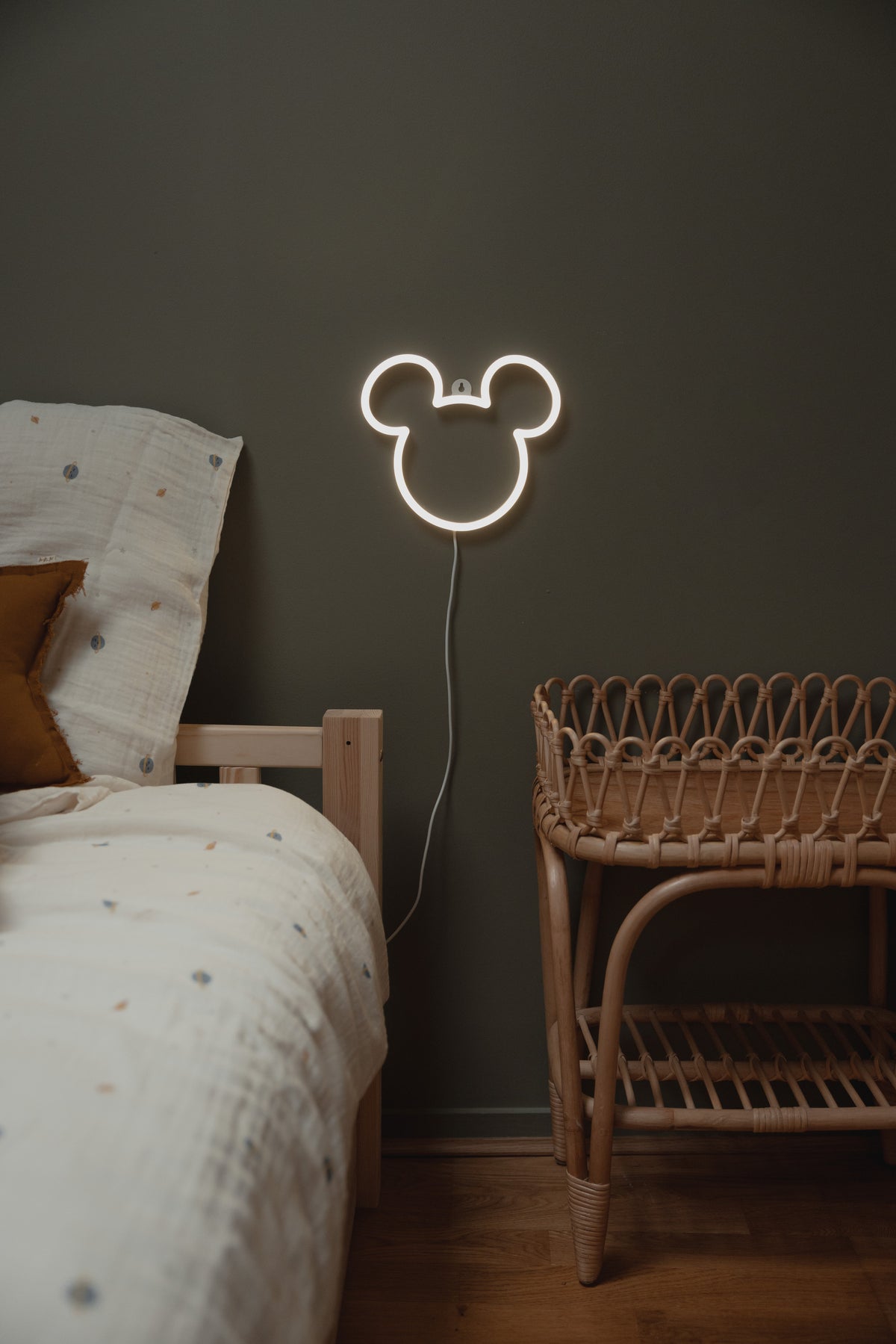 YELLOWPOP Disney Mickey Mouse Face LED Neon Sign – USB Powered Wall or Shelf Light, White Glow