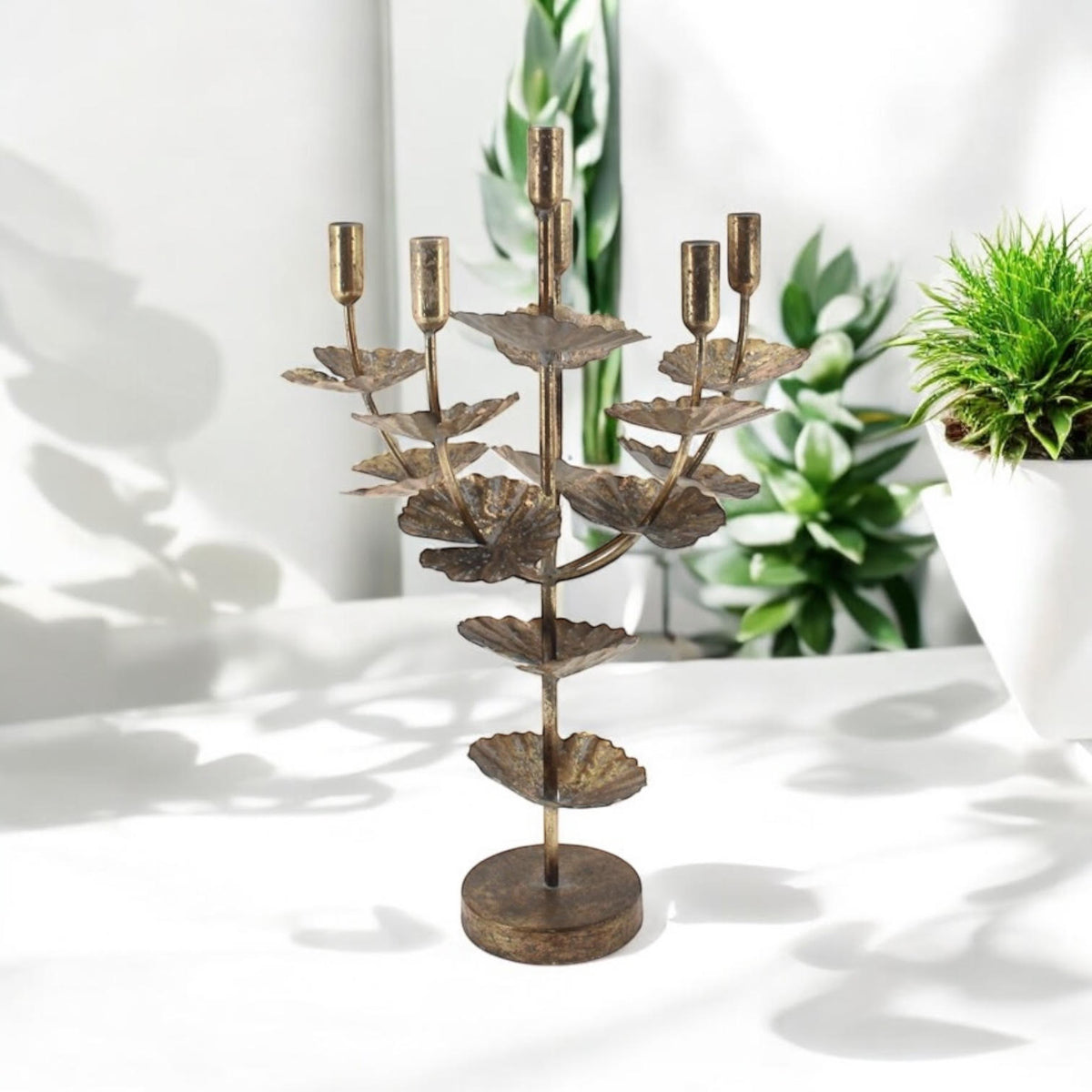 Flower-Shaped Art Deco Metal Candelabra, 57cm Tall – Elegant Table Centrepiece Candle Holder