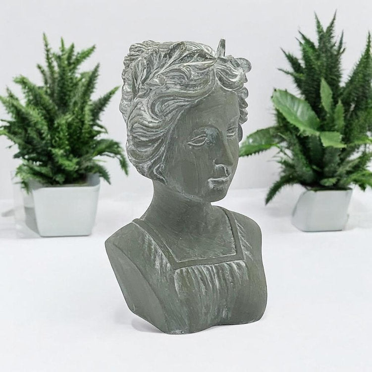 Roman Lady Bust Sculpture – Art Deco-Inspired Stone-Look Cement Statue with Patina Finish, Weatherproof