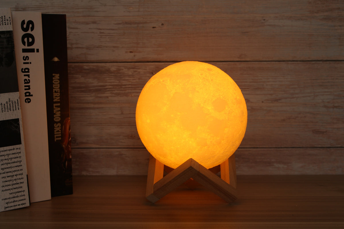 Moon Lamp with stand – White