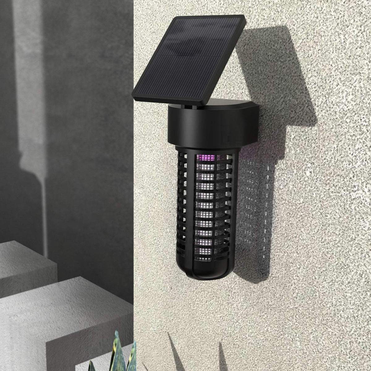 Outdoor Rechargeable Solar Insect Killer Lamp – Solar or USB Charging, Black