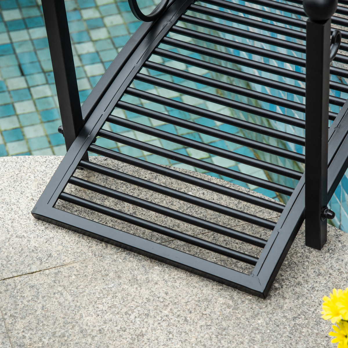 Outsunny Decorative Metal Garden Bridge with Safety Rails, 102cm – Arched Footbridge for Streams & Ponds