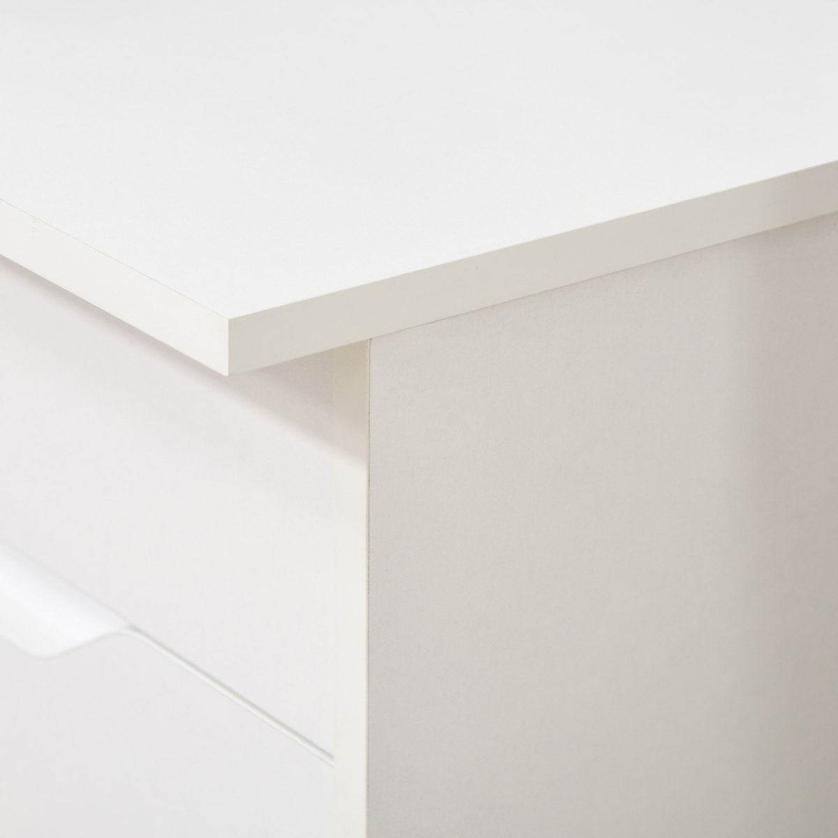 HOMCOM Computer Desk with 3 Drawers, High Gloss Finish & Legroom – Home Office Workstation, White