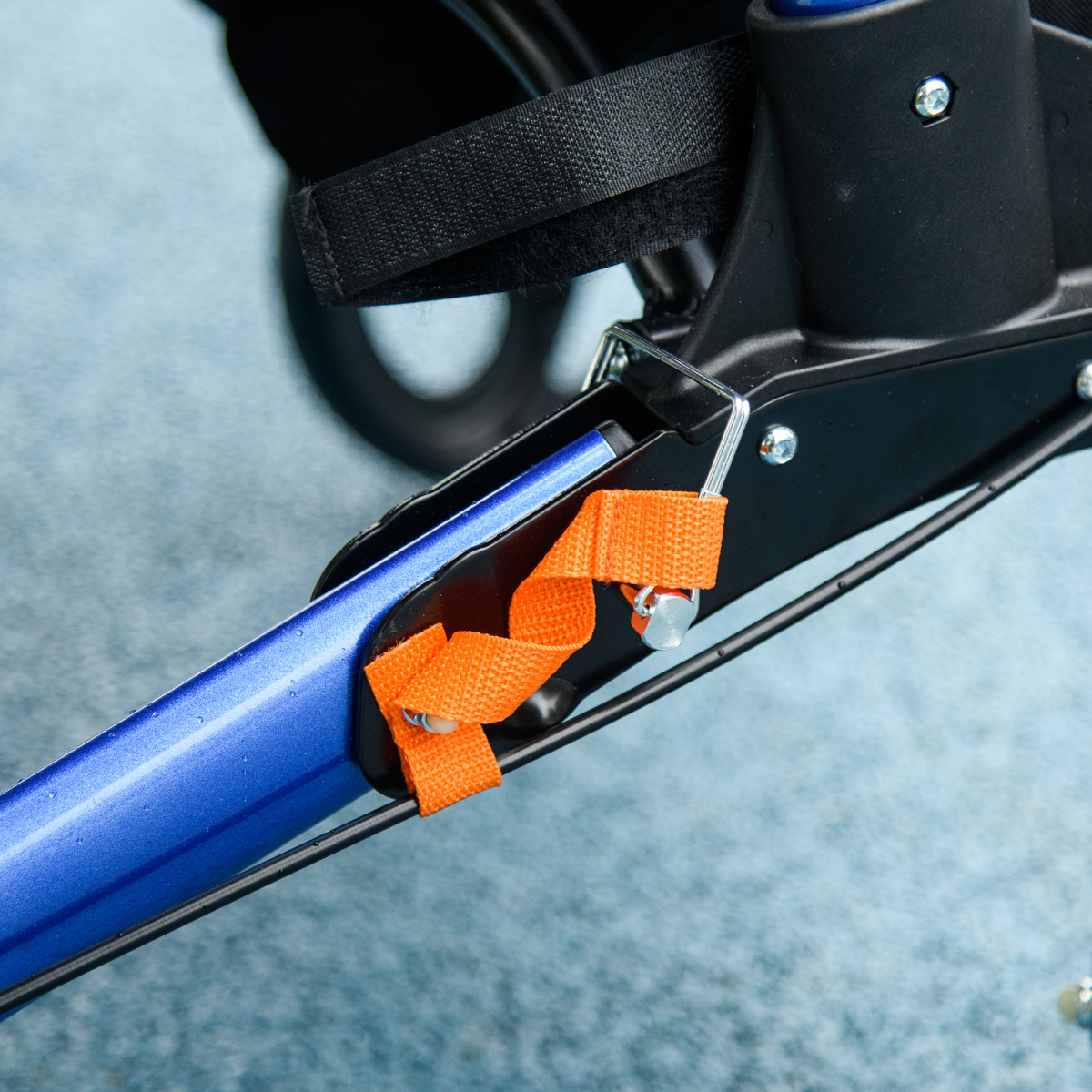 HOMCOM 4 Wheel Rollator Walker with Seat & Bag, Foldable with Height Adjustable Handles – Mobility Aid, Blue