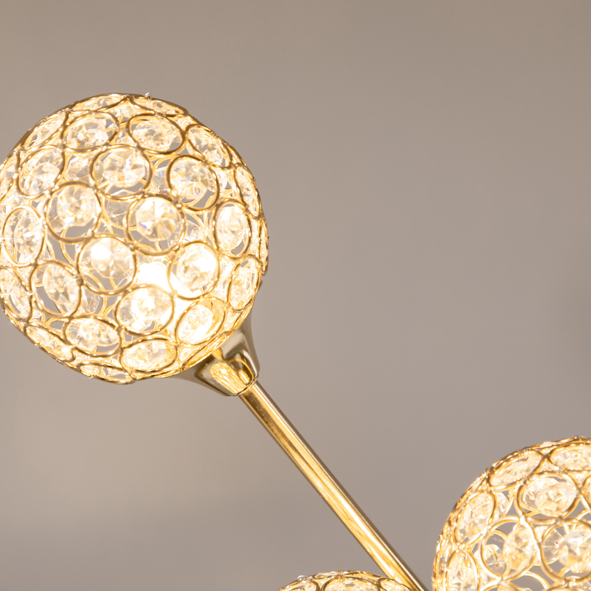 HOMCOM K9 Crystal 5-Light Upright Floor Lamp with Bead-Filled Shades – Glamorous Statement Lighting, Gold