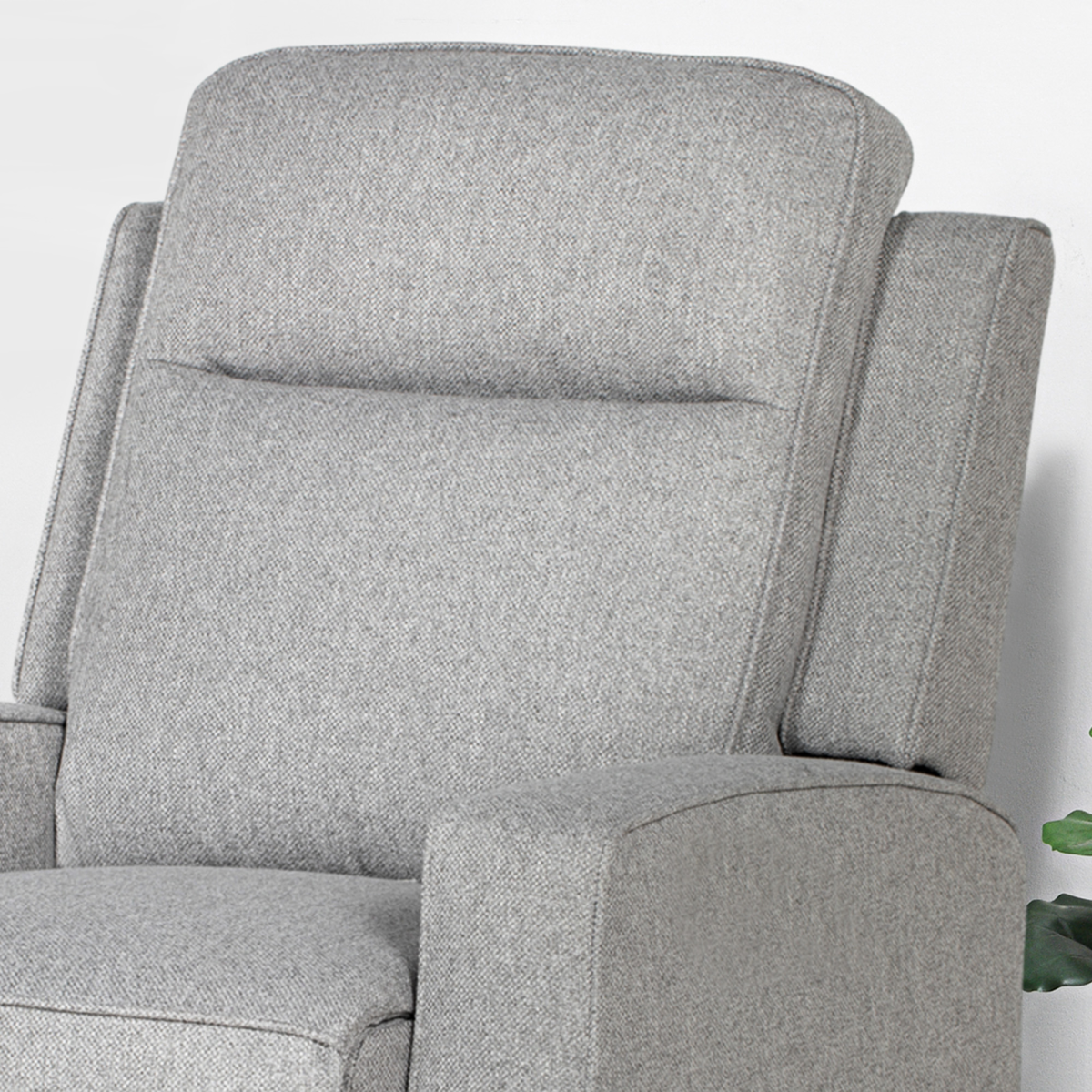HOMCOM Electric Fabric Recliner Armchair with USB Port & Retractable Footrest – Grey