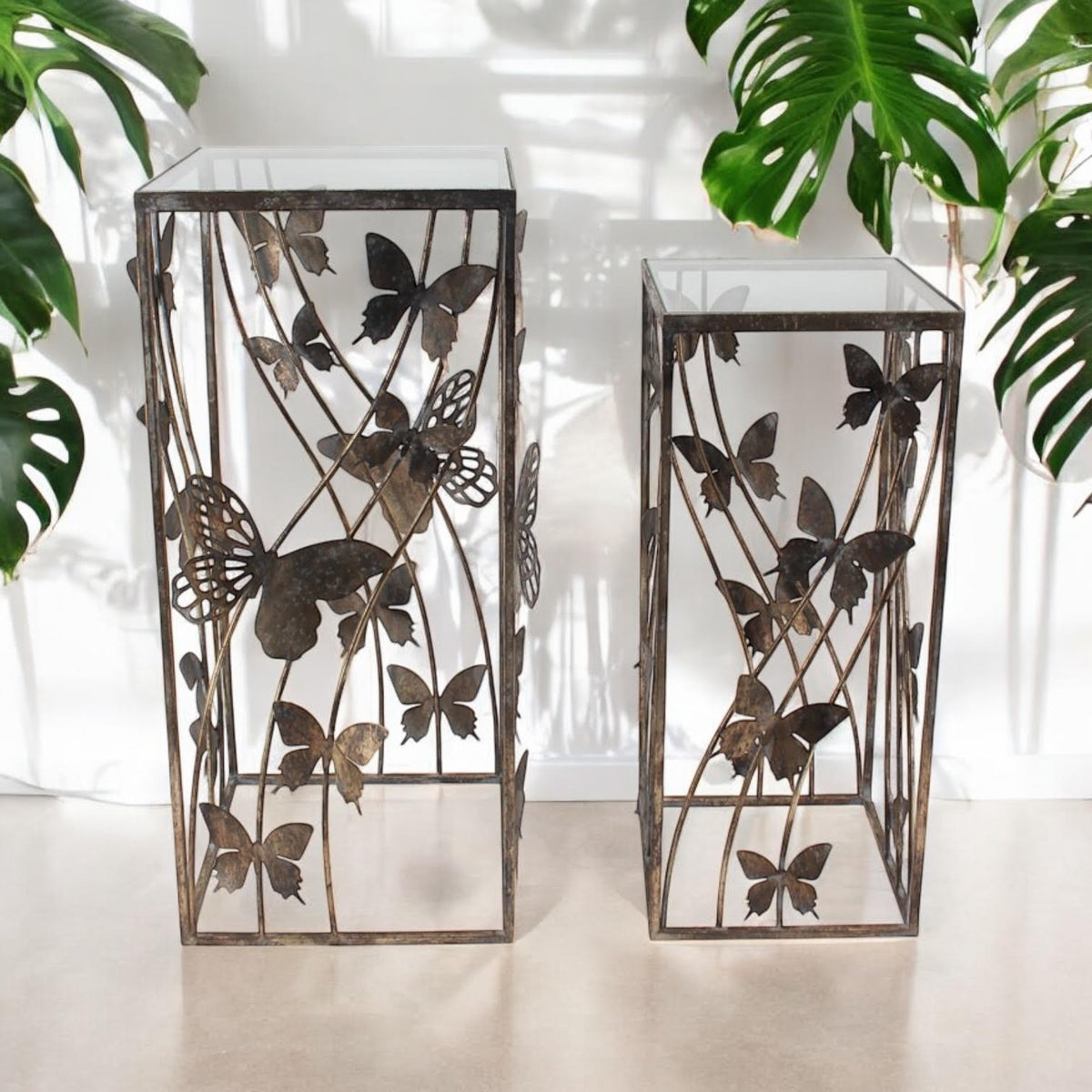 AcaciaHome Art Deco Gold Butterfly Nest of Tables – Square Metal Side Tables with Glass Tops, Gold Finish