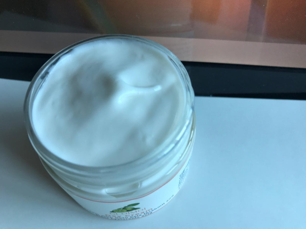 Gloímoí Day Moisturising Cream with Gotu Kola and White Mushroom Extract for Oily and Normal Skin