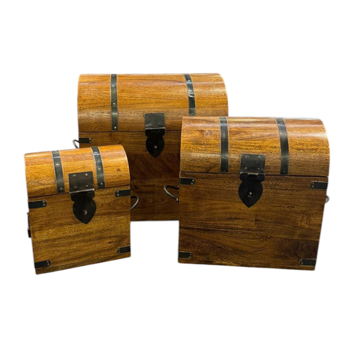 Set of 3 wooden storage chests