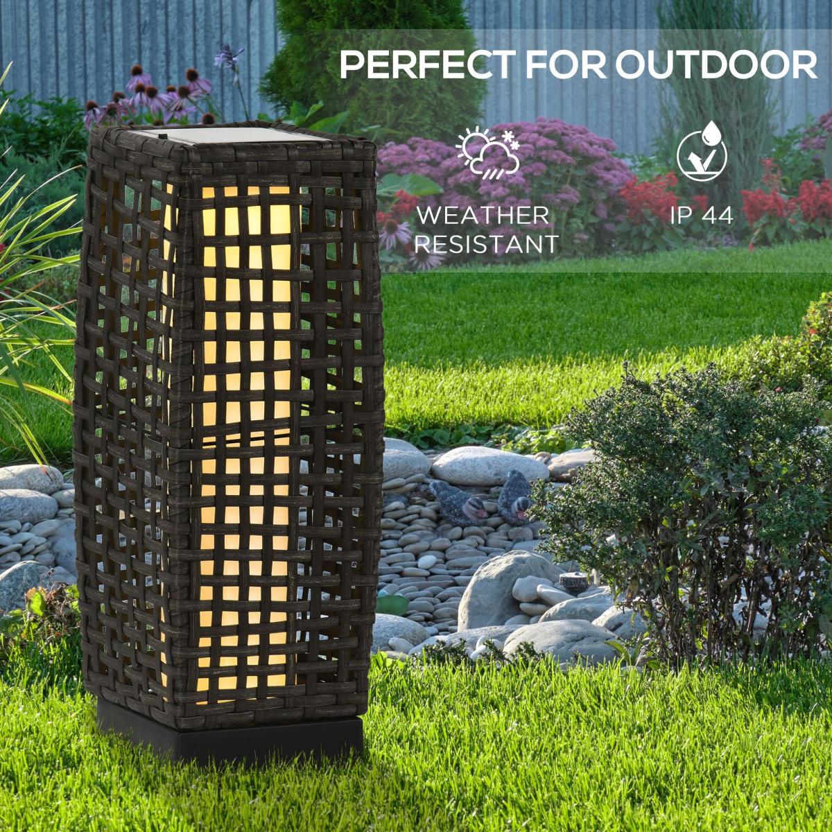 Outsunny Rattan Solar Lantern with Auto On/Off Warm White LED – Outdoor Garden Floor Lamp, IP44