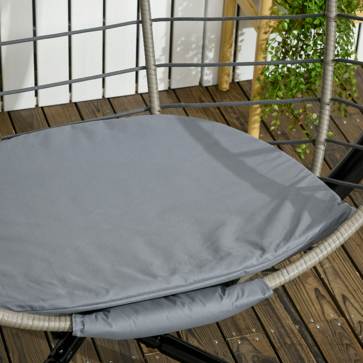 Outsunny PE Rattan Hanging Swing Chair with Stand, Padded Cushion & Cup Holder – Foldable Egg Chair, Grey