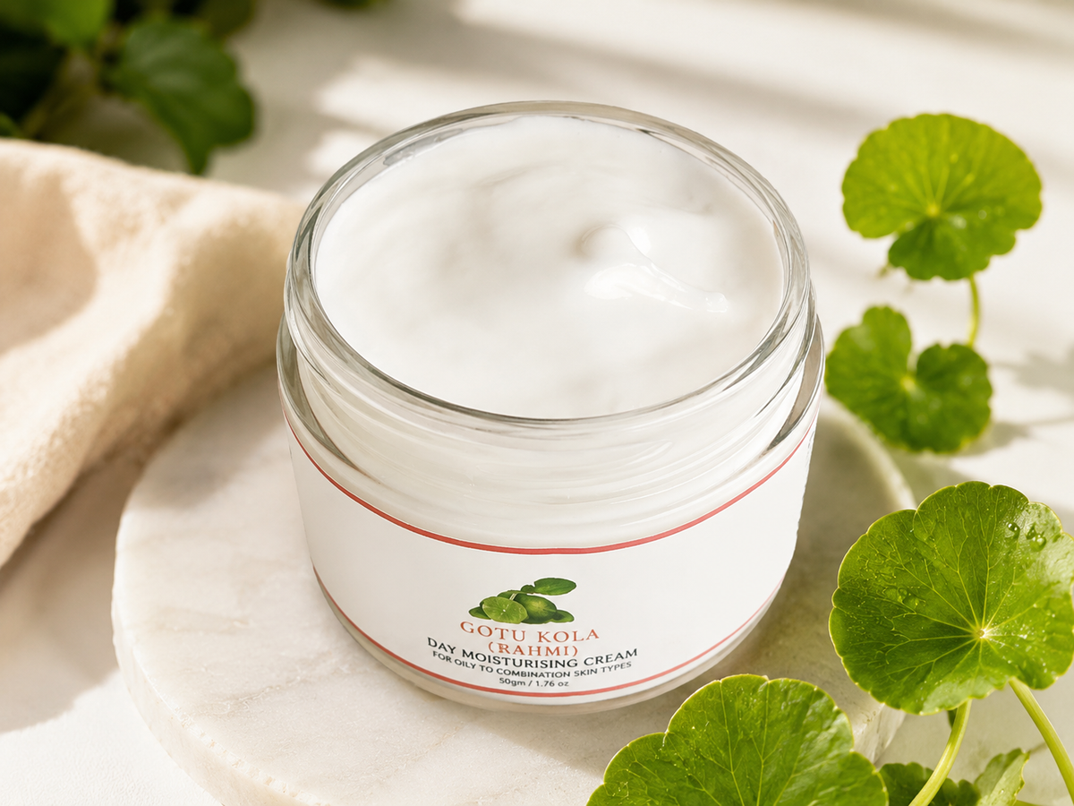 Gloímoí Day Moisturising Cream with Gotu Kola and White Mushroom Extract for Oily and Normal Skin