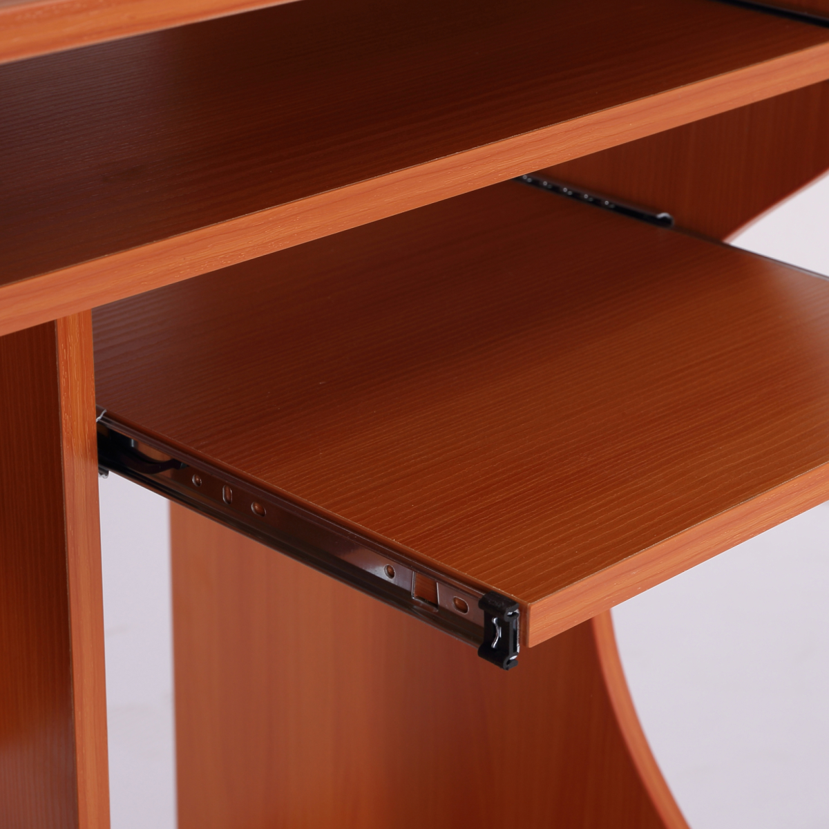 HOMCOM Computer Desk with Wheels, Pull-Out Keyboard Tray and Shelves – Mobile Laptop Writing Table, Cherry Wood