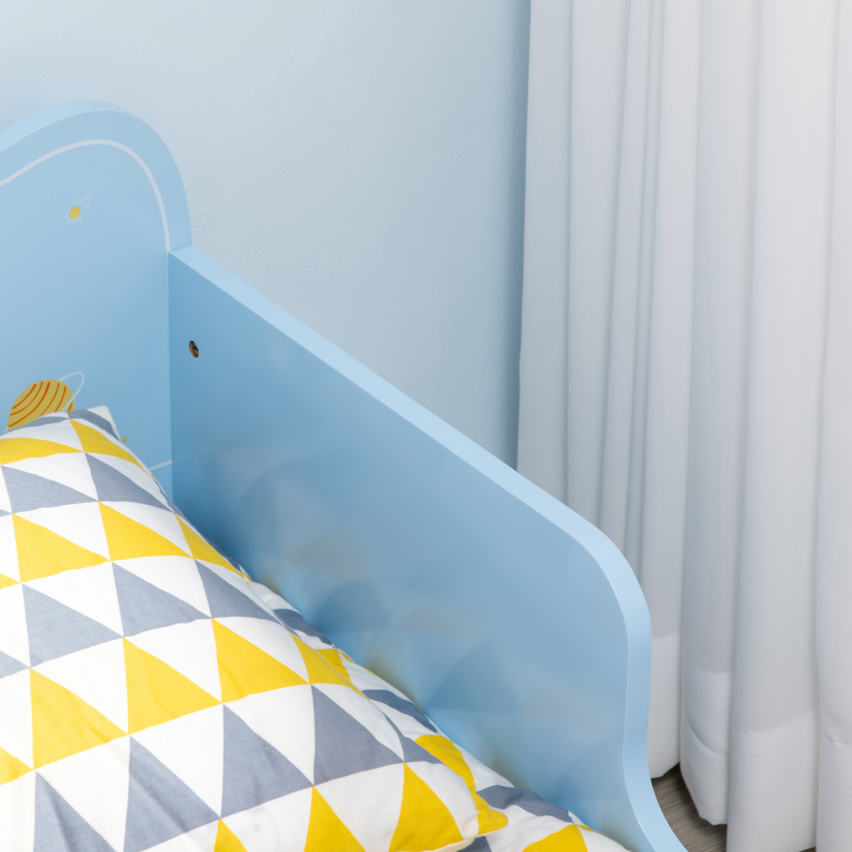 ZONEKIZ Toddler Bed with Space-Themed Rocket and Planet Patterns and Side Rails – Ages 3-6