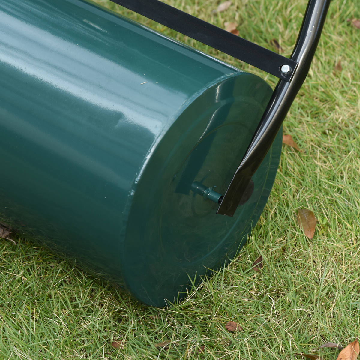 Outsunny 30cm Metal Lawn Roller – Water or Sand Fillable with Scraper Bar, Deep Green