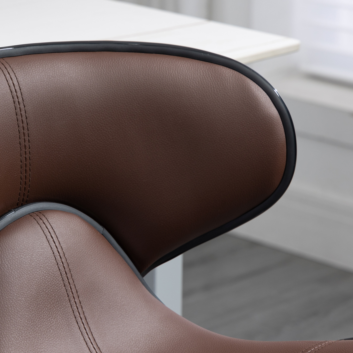 HOMCOM Set of 2 Swivel Bar Stools with Backrest & Footrest – Gas Lift, Faux Leather, Brown