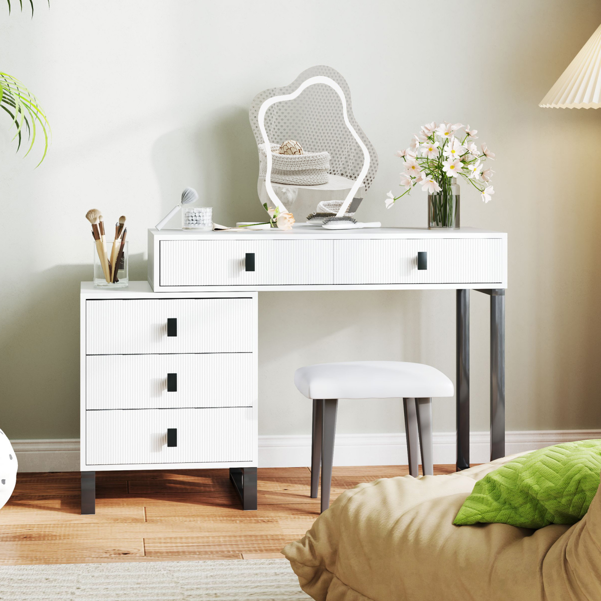 HOMCOM Dressing Table with LED Leaf Mirror, 5 Drawers & USB Power – White