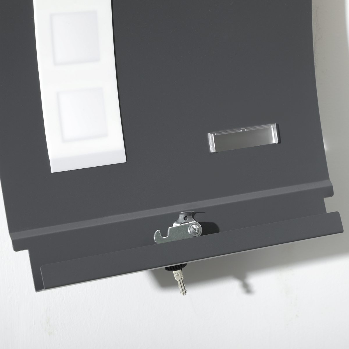 HOMCOM Lockable Wall-Mounted Letter Box with Viewing Windows – Weatherproof Galvanised Steel Post Box