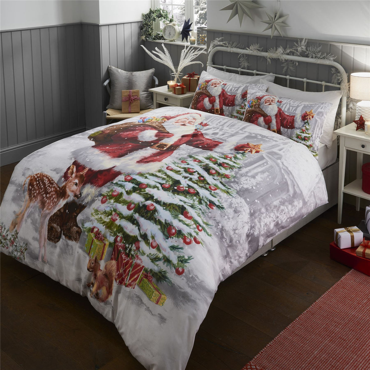 Sleepdown Father Christmas Reversible Double Duvet Cover Set with Pillowcases – Festive Illustrated Santa Bedding