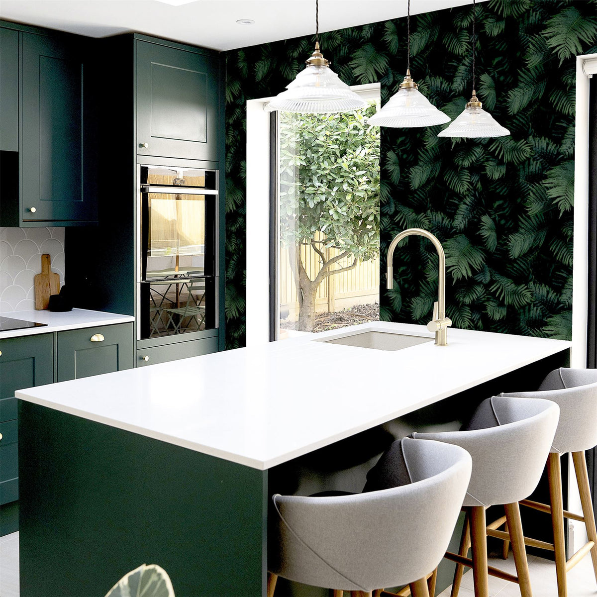 Arthouse Fern Wall Wallpaper – Photographic 3D-Effect Deep Green Fern Leaves, Paste the Paper