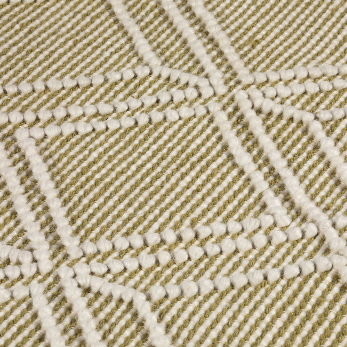 Esselle Home Blenheim Diamond Recycled Indoor/Outdoor Rug, 120 x 170cm – Hand Woven from Plastic Bottles, Olive