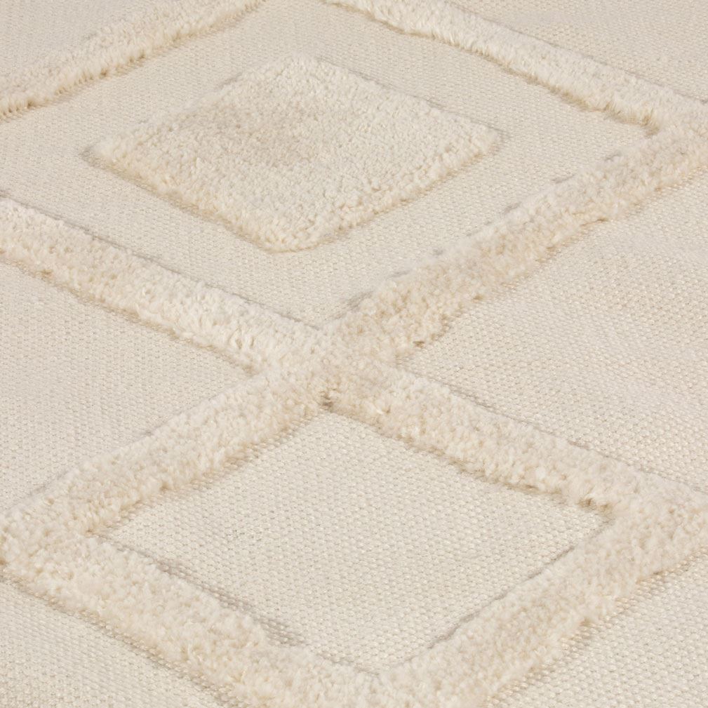 Esselle Home Windsor Geo Tufted Rug, 160 x 230cm – Recycled Plastic Bottles, Indoor Outdoor Use, Cream